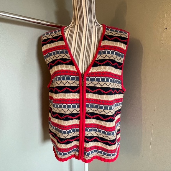 Mountain Lake Womens Red Geometric V-neck Full Zip Sweater Vest Size L - Picture 1 of 14